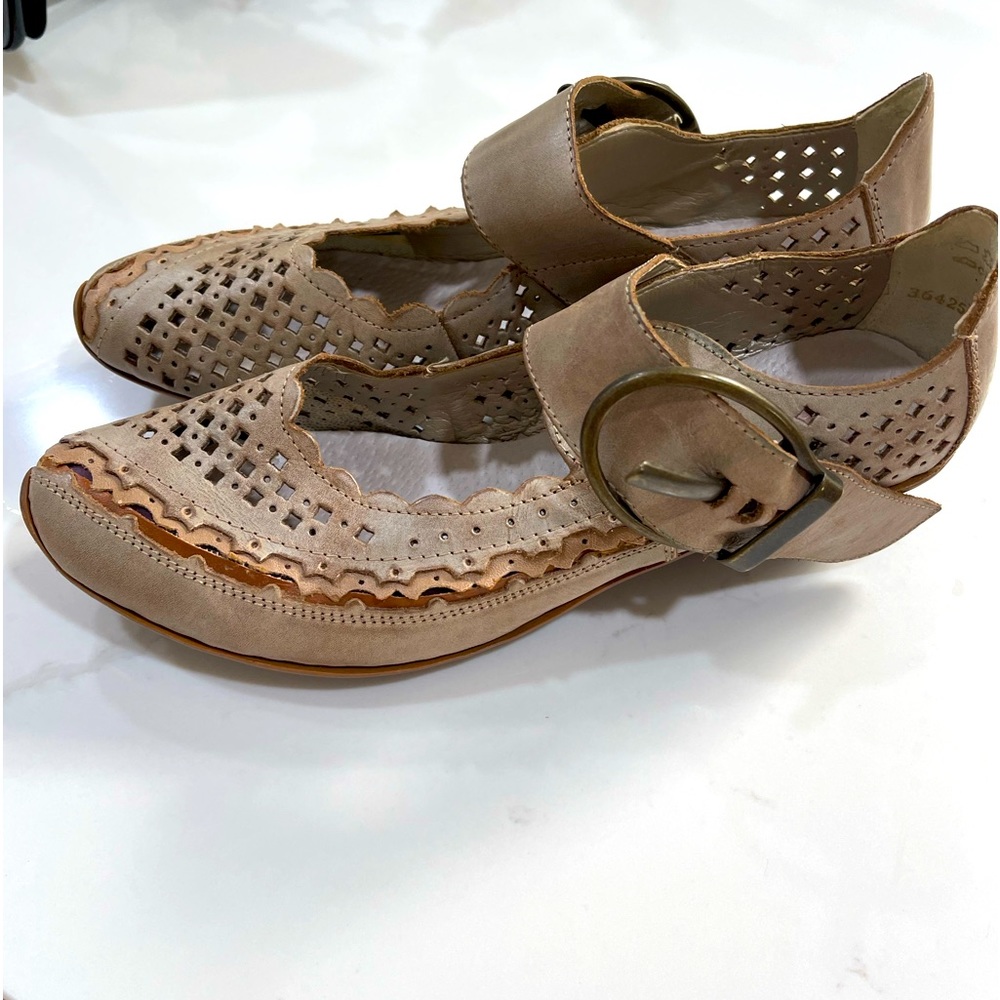 Rieker shoes, size 39 neutral leather